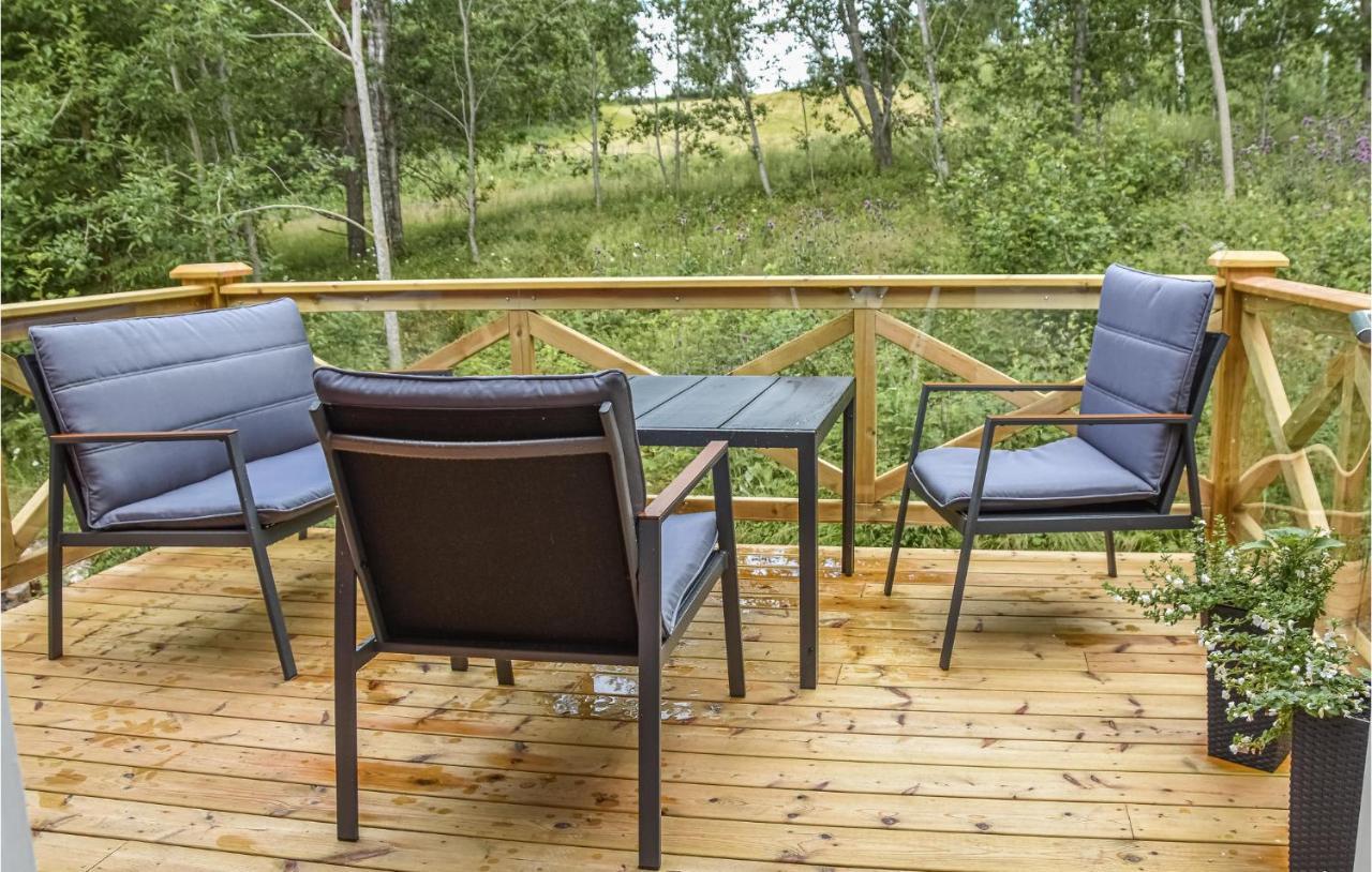 2 Bedroom Cozy Apartment In Arjaeng Exteriör bild